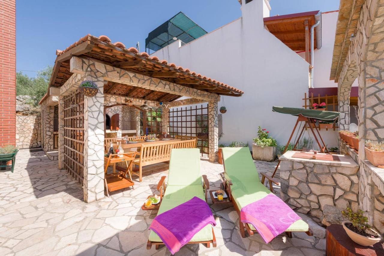 Holiday Home Jelena Zastrazisce Exterior photo