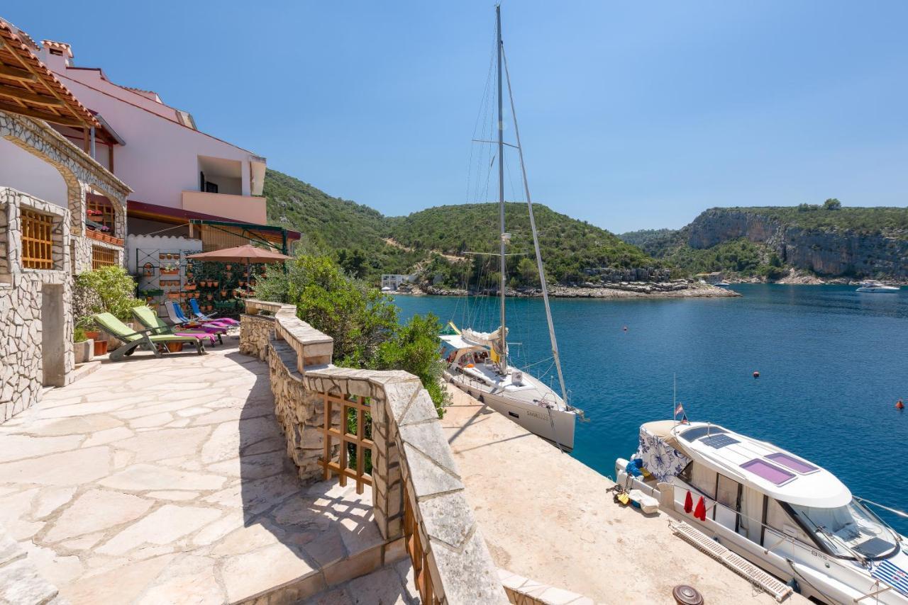 Holiday Home Jelena Zastrazisce Exterior photo